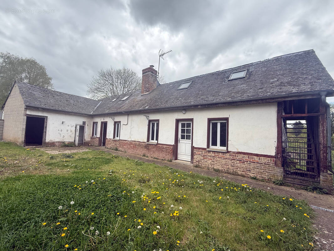 Maison à LAFRESGUIMONT-SAINT-MARTIN