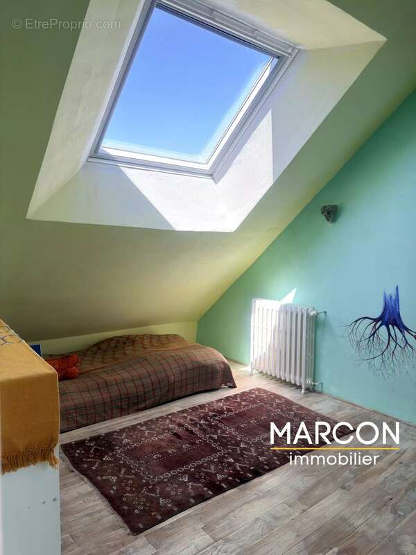 Maison à CHATELUS-MALVALEIX