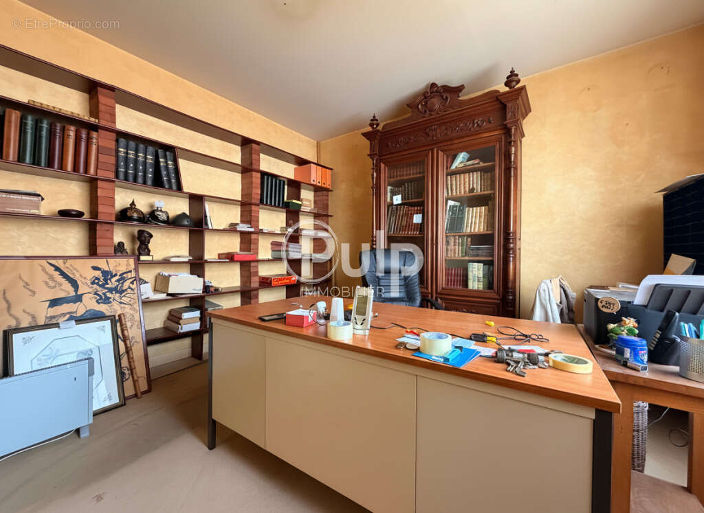 Maison bourgeoise à quelques minutes à pied de la gare d'Arras ! - photo 16