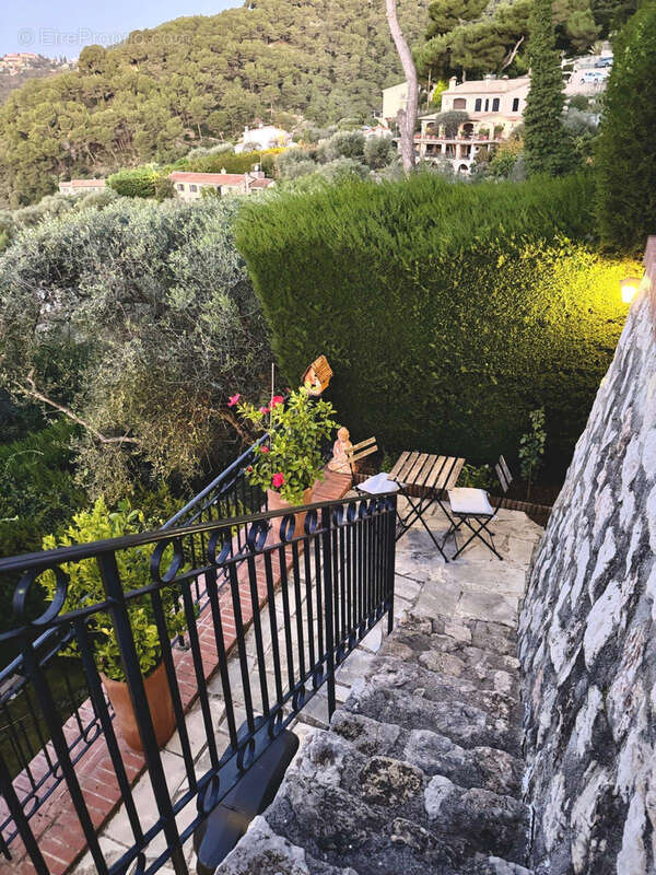 Appartement à EZE