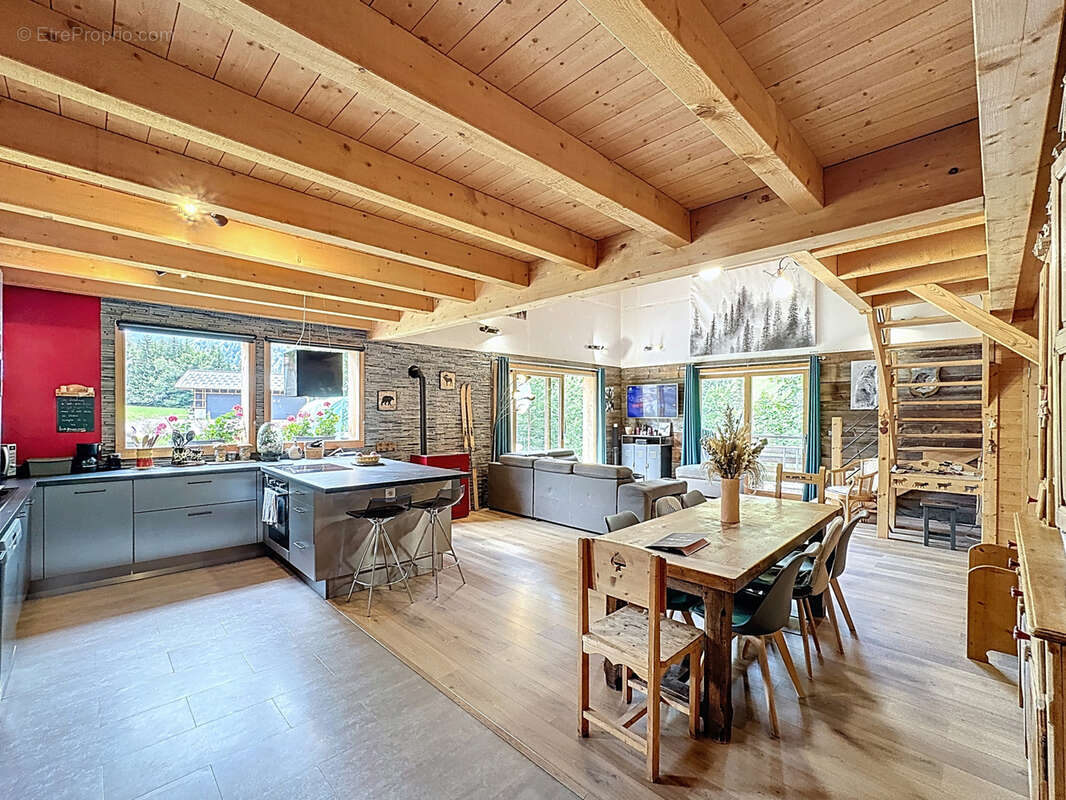 Les Gets - Chalet de 202 m2 - Environnement préservé et lumineux - photo 5