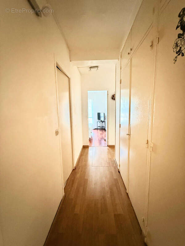 Appartement à MARSEILLE-9E