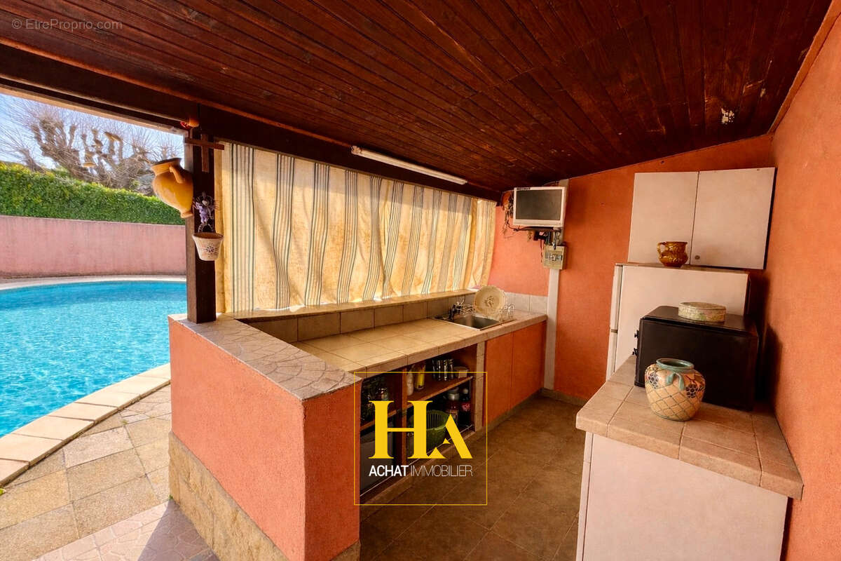 Maison à MONTELIMAR