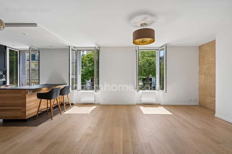 Appartement à ISSY-LES-MOULINEAUX