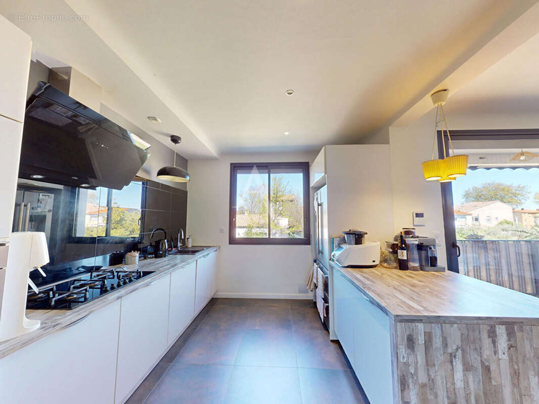 Maison à LEZIGNAN-CORBIERES