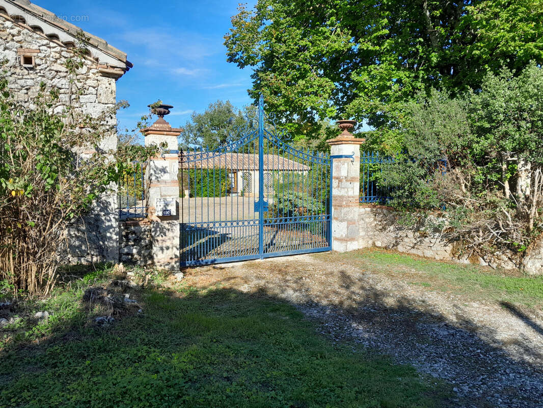 Maison à BRASSAC