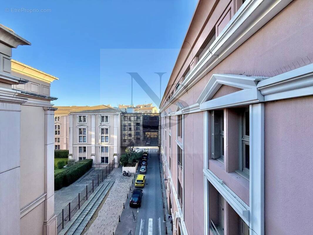 Commerce à AIX-EN-PROVENCE