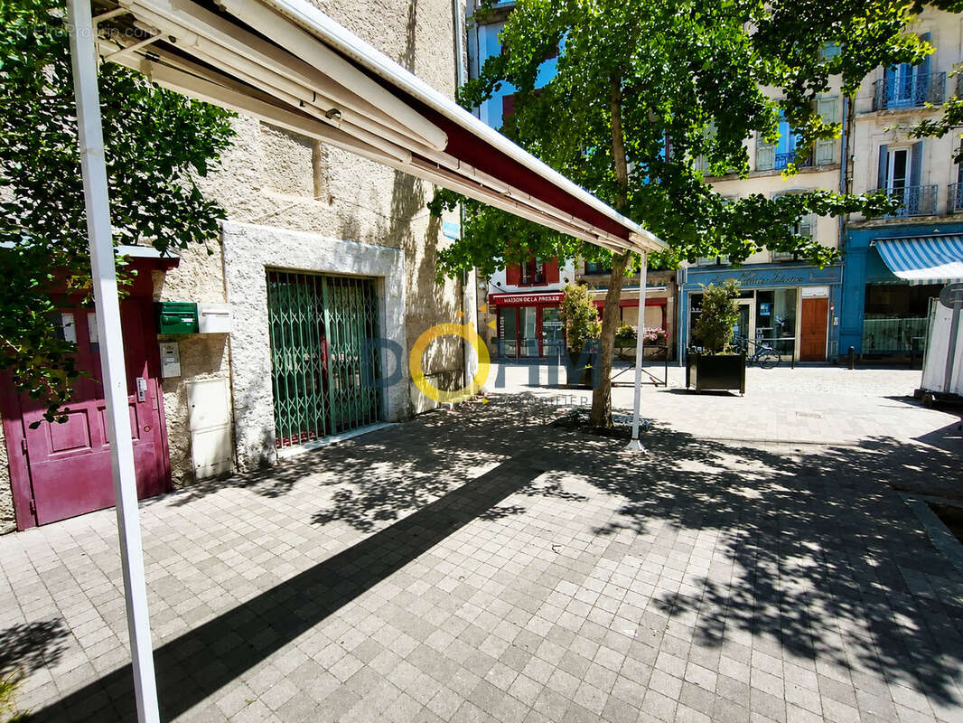 Commerce à LE PUY-EN-VELAY