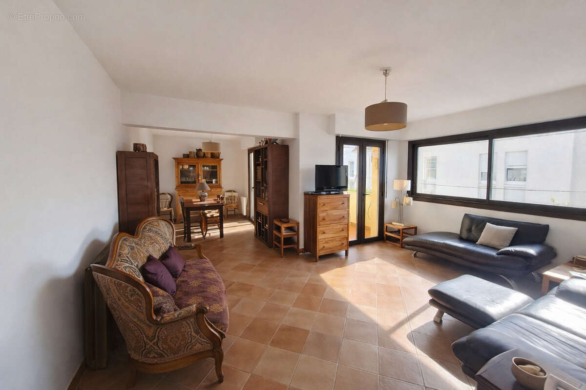Appartement à MARSEILLE-9E
