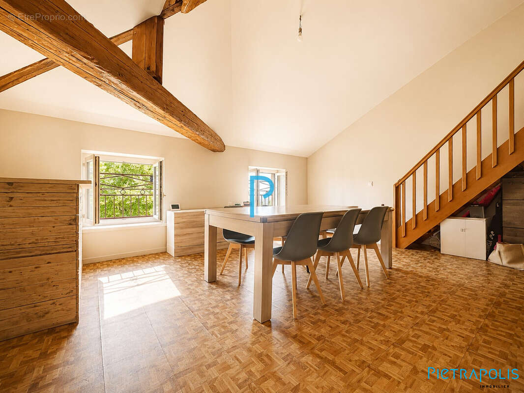 Appartement à BULLY
