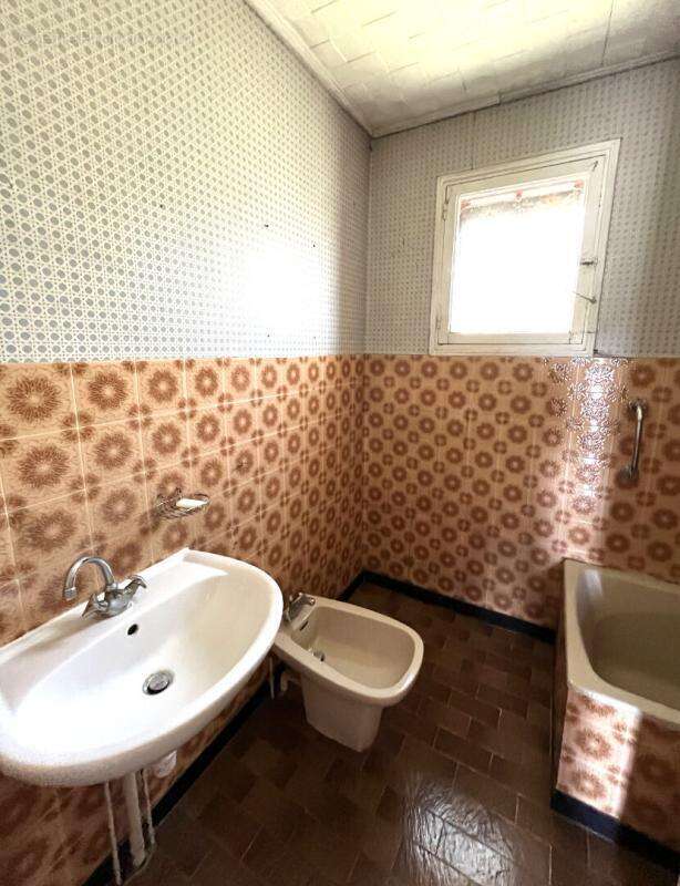 Maison à rénover à ARINTHOD - photo 8
