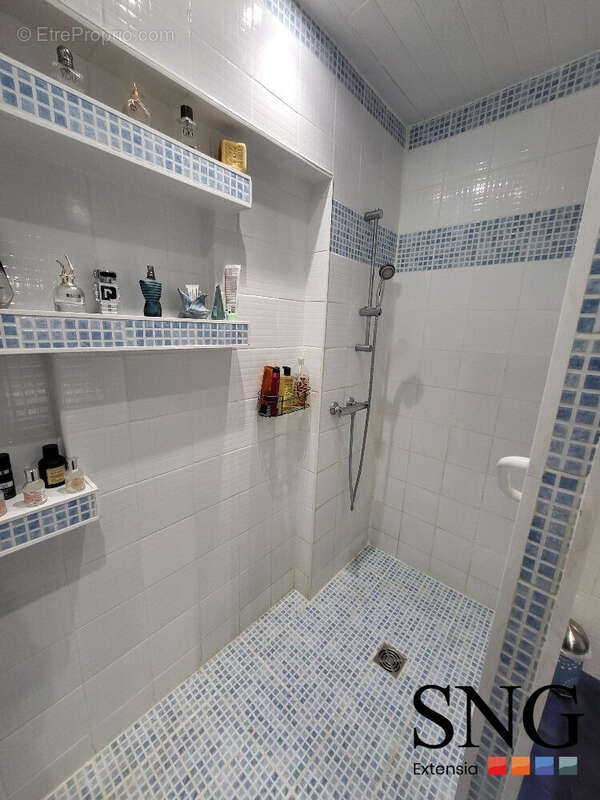 Maison à BAGNOLS-SUR-CEZE