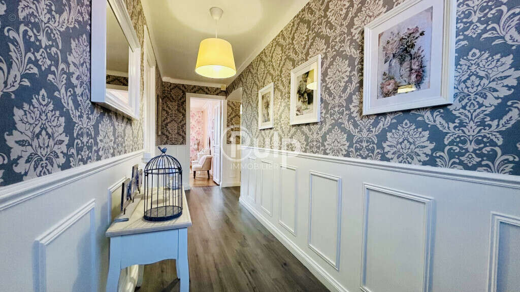 Maison à OSTRICOURT