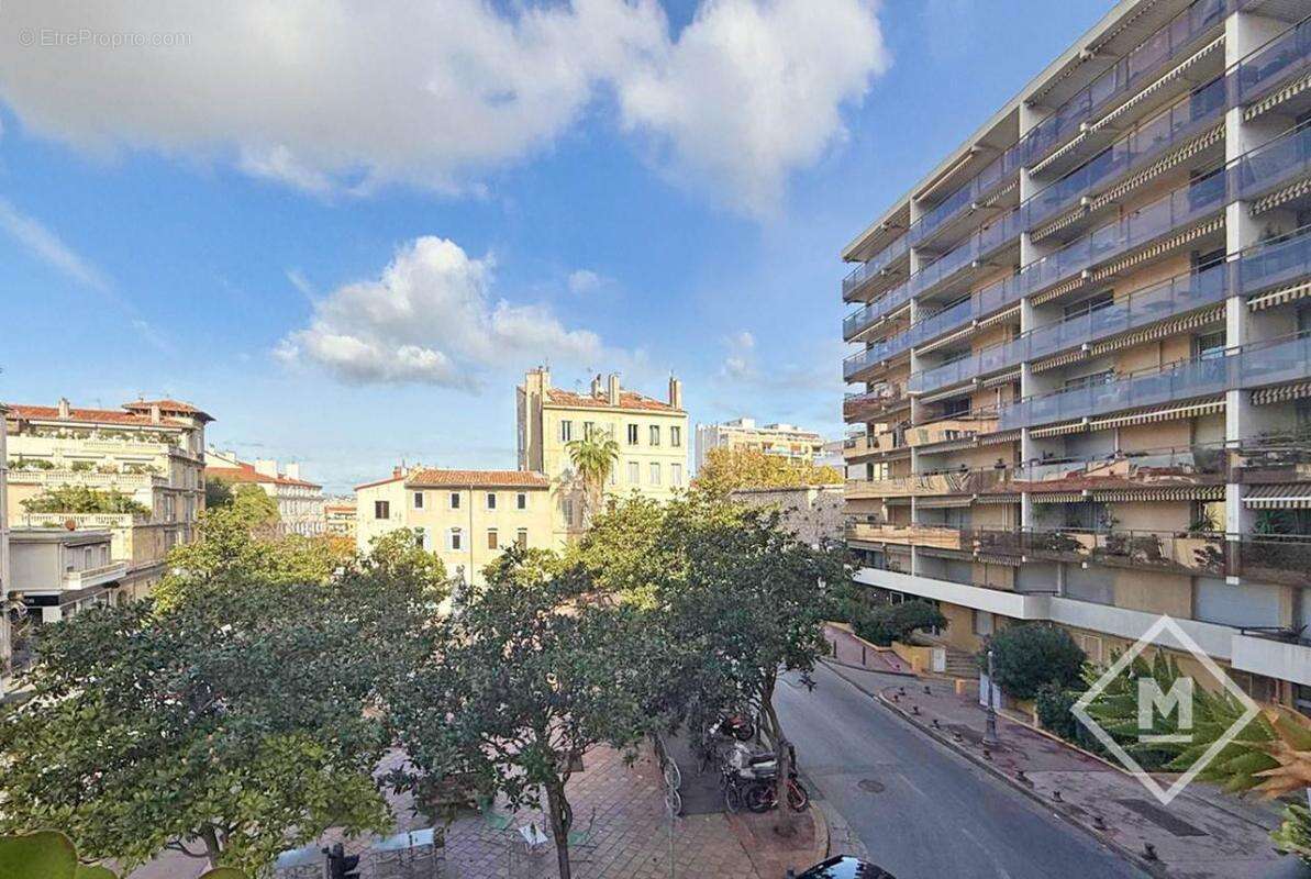 Appartement à MARSEILLE-7E