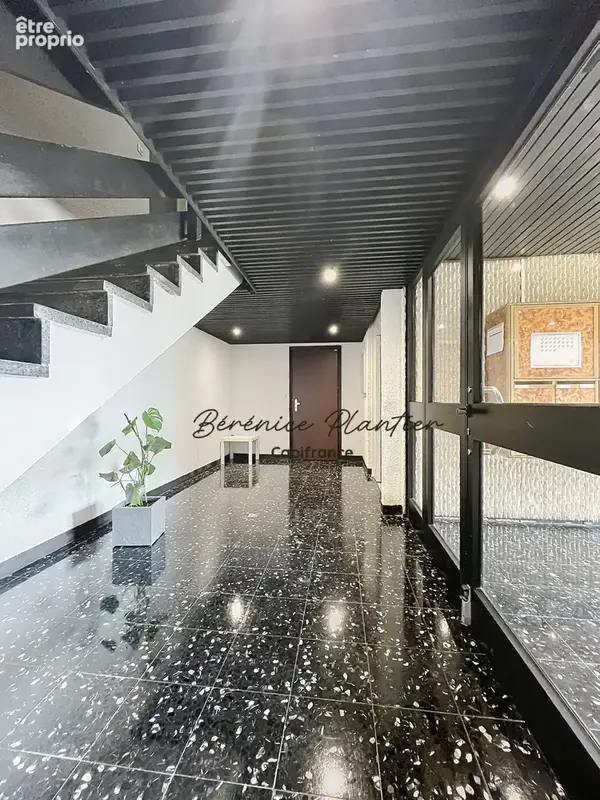 Appartement avec vue sur la piscine et le parc - photo 8