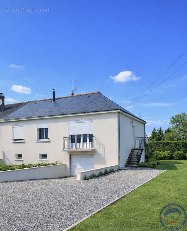 Maison à MONTLOUIS-SUR-LOIRE