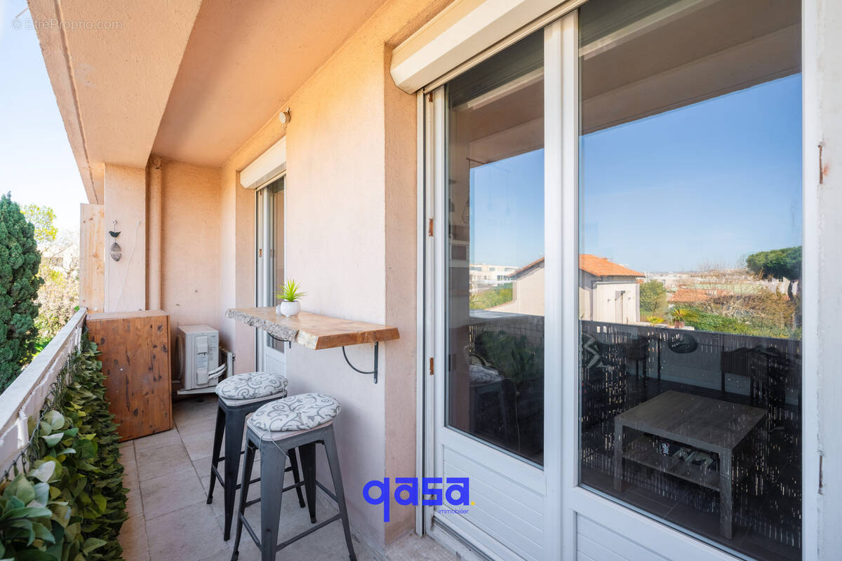 Appartement à MARSEILLE-9E