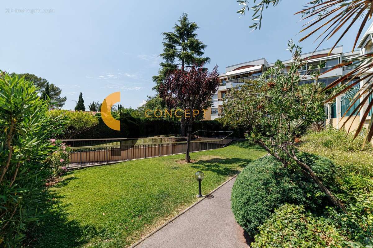Appartement 77 m² à Nice  - photo 2