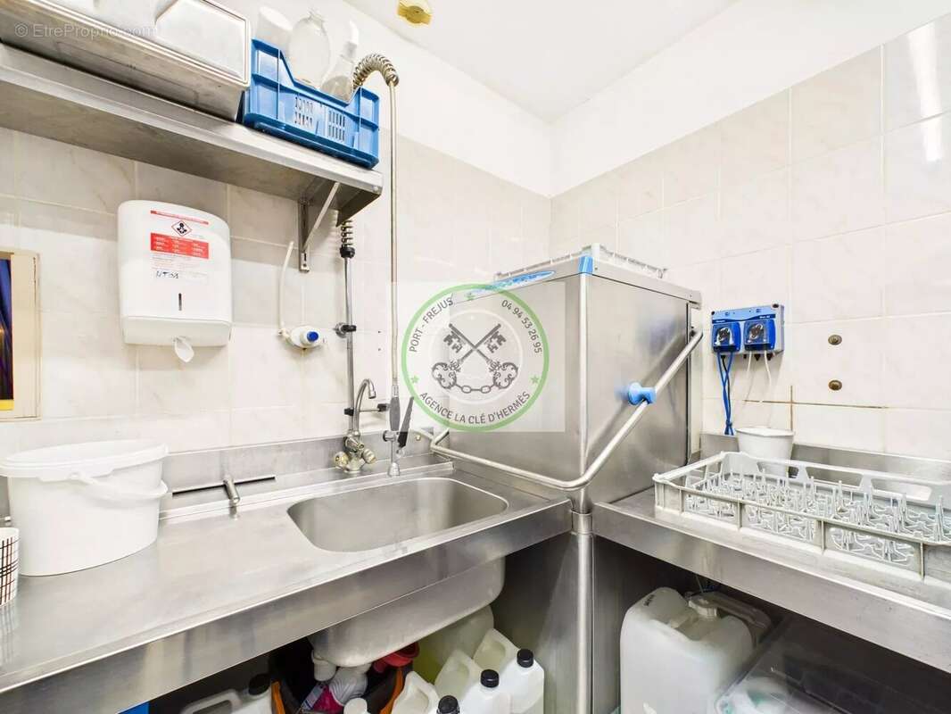 Commerce à SAINT-RAPHAEL