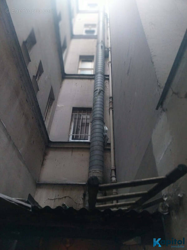 Autre à PARIS-17E