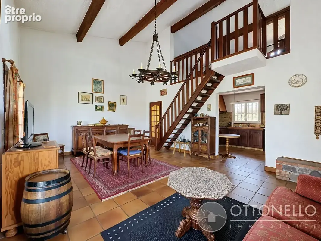 Maison Roquebrune Sur Argens 5 pièces 92.26 m2 sur 567 m2 de terrain avec terrasse, garage et sous-sol - photo 6