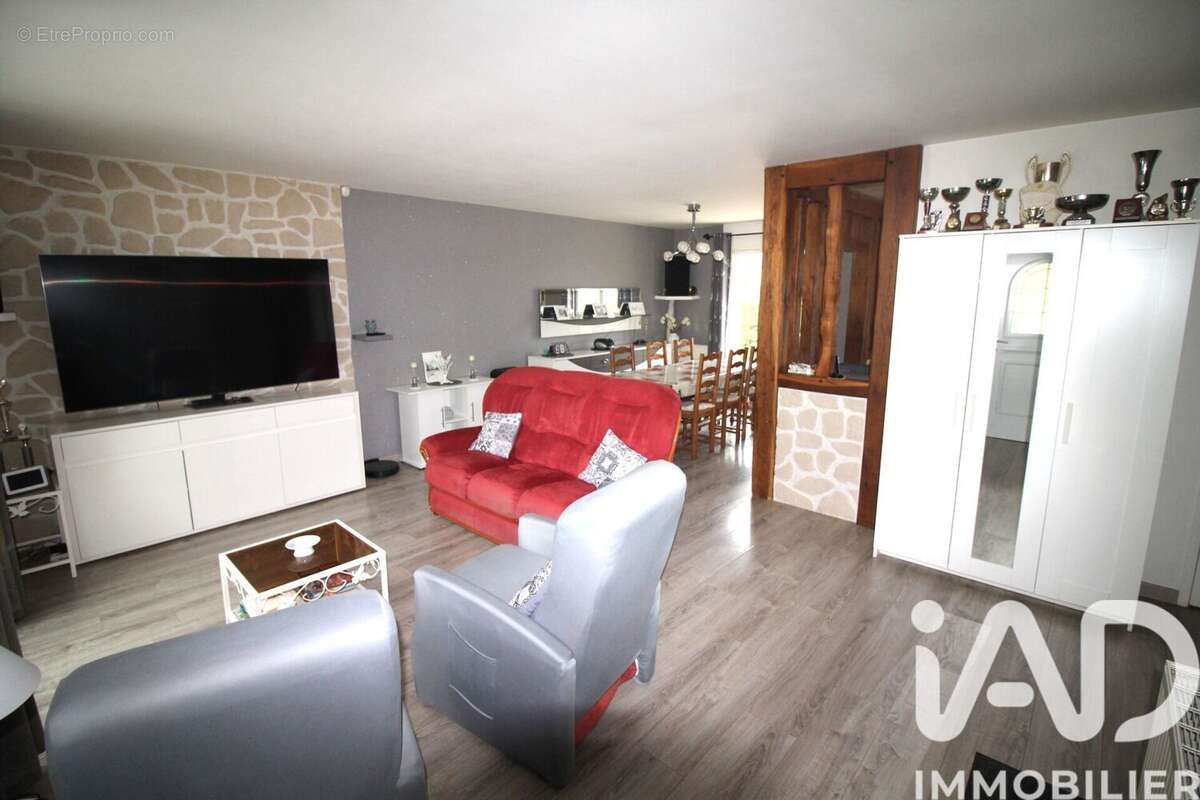 Photo 2 - Maison à MONTMAIN