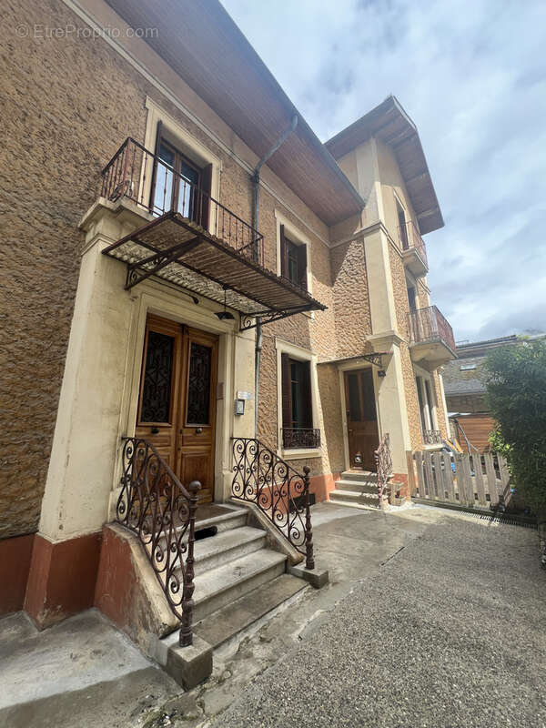 Appartement à AIX-LES-BAINS