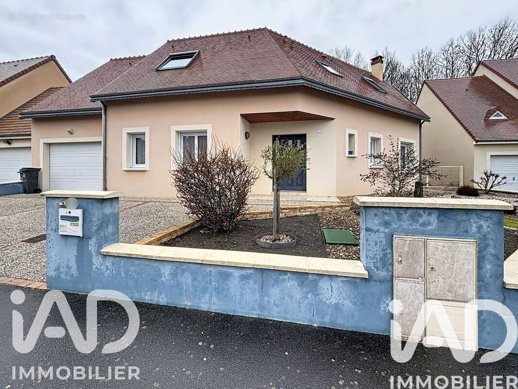 Photo 1 - Maison à RUAUDIN