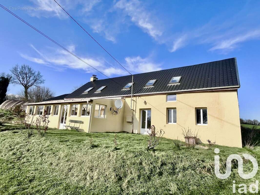 Photo 2 - Maison à GRACE-UZEL