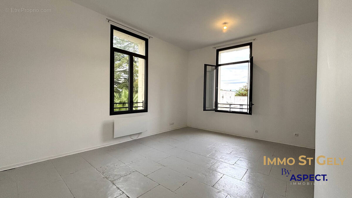 Appartement à LUNEL