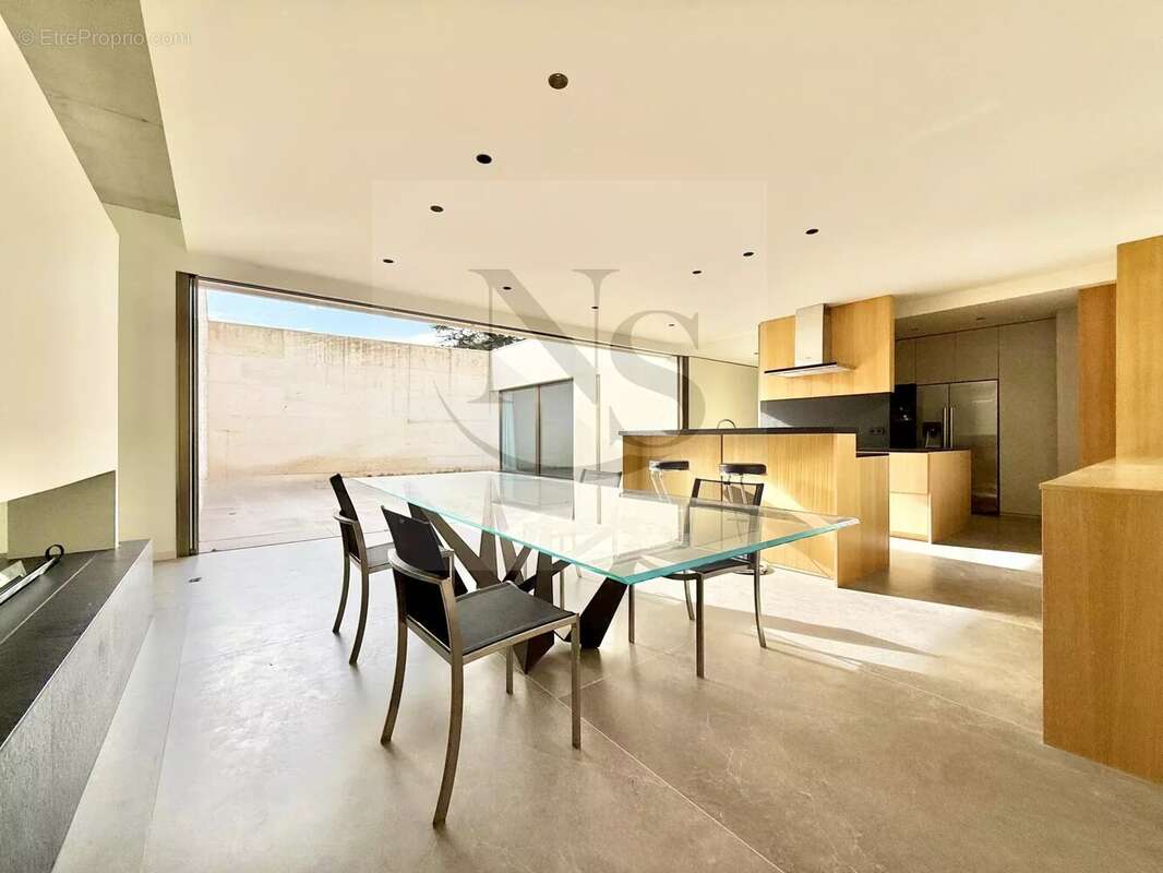 Maison à AIX-EN-PROVENCE