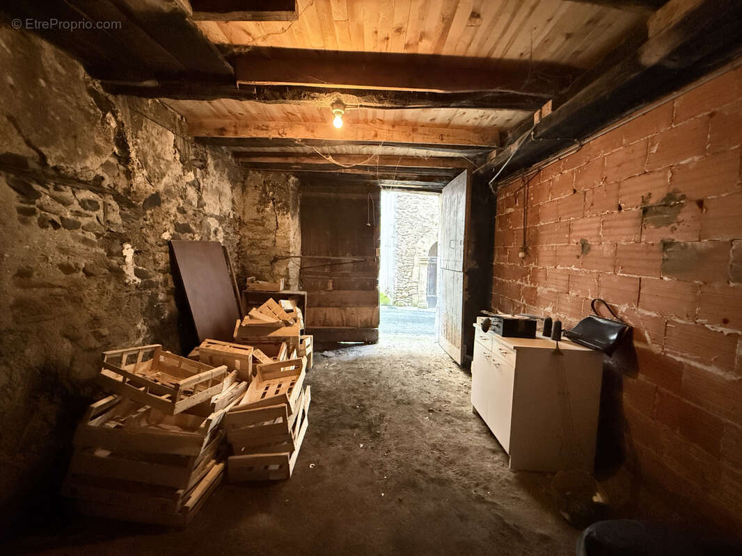VENTE Maison de 96 m2, au coeur du village de Fayet, à rénover - photo 7