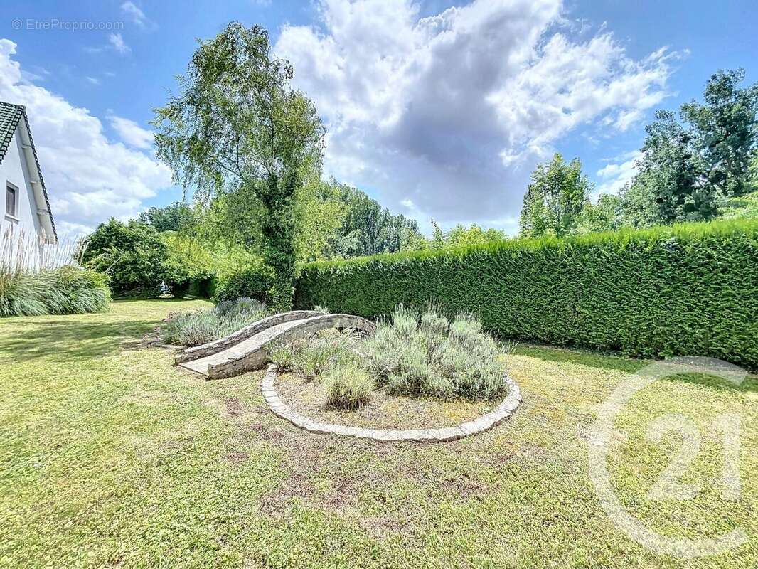 Maison à COURLON-SUR-YONNE