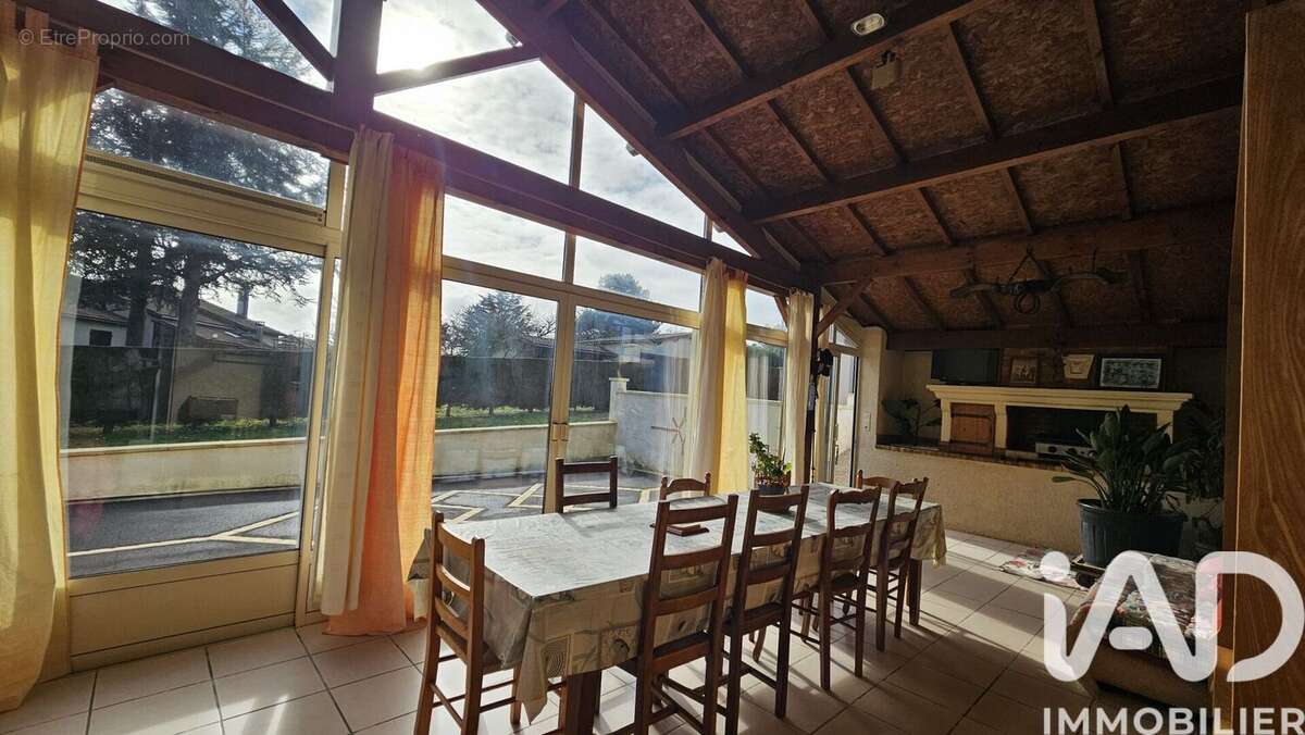 Maison 124 m² à Taize-Aizie  - photo 6