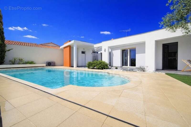 Maison à SAINT-GEORGES-DE-DIDONNE