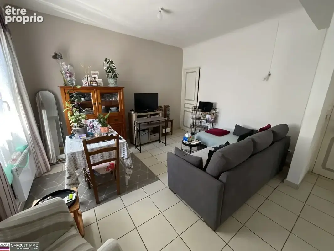 Une opportunité rare sur Béziers - Font-Neuve !!! Cette agréable villa T3 de plain-pied offrant 59 m² habitables, construite en  - photo 3