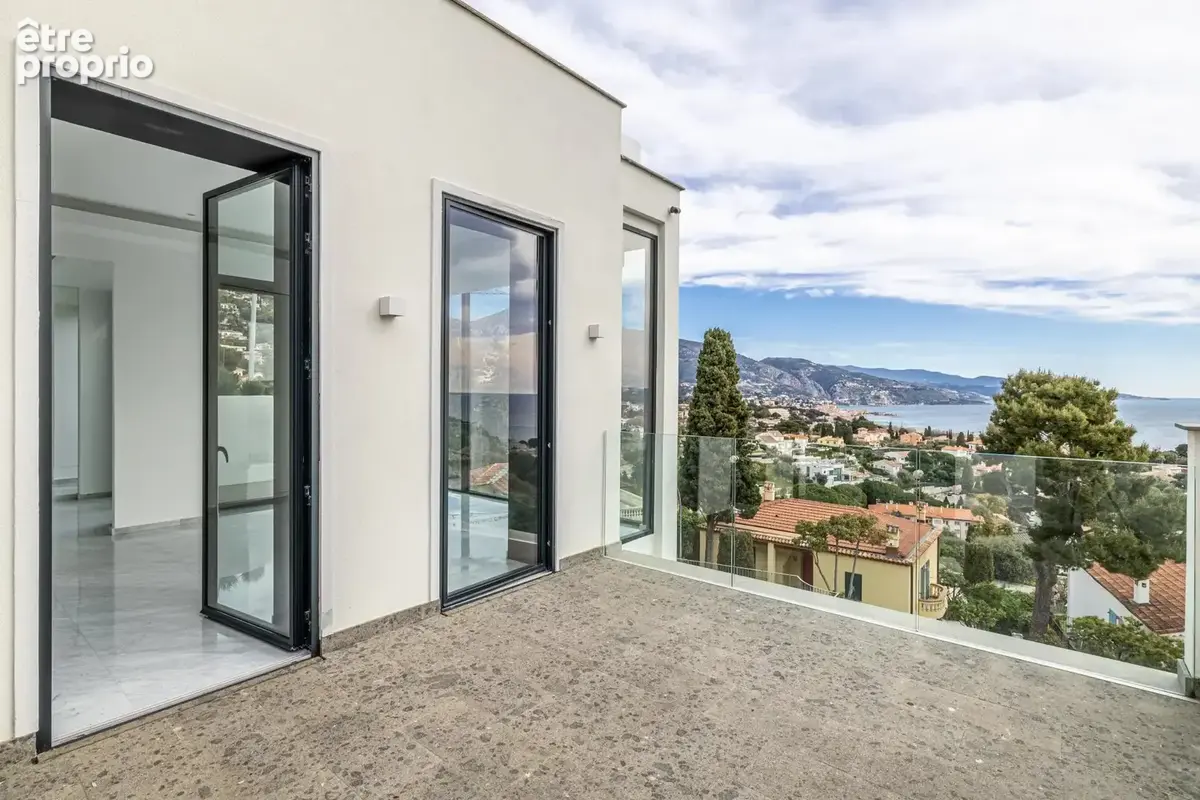 Roquebrune-Cap-Martin - Exceptionnelle villa 350m² 4 chambres, piscine, vue mer panoramique - photo 8