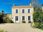 Maison à SAINT-GERMAIN-D'ESTEUIL