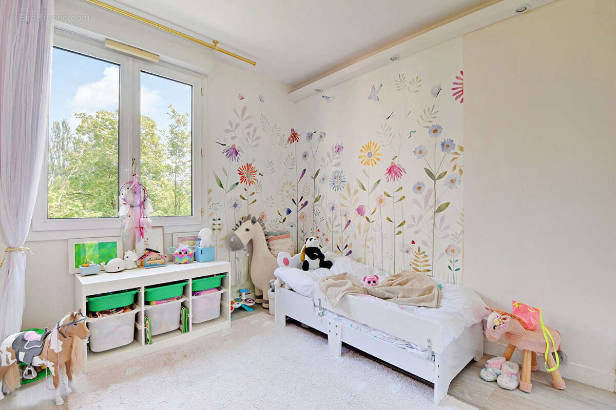 Appartement à ISSY-LES-MOULINEAUX
