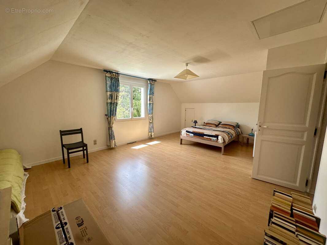 Belle maison familiale de 185 m2   Un véritable havre de paix en bord de rivière - photo 10