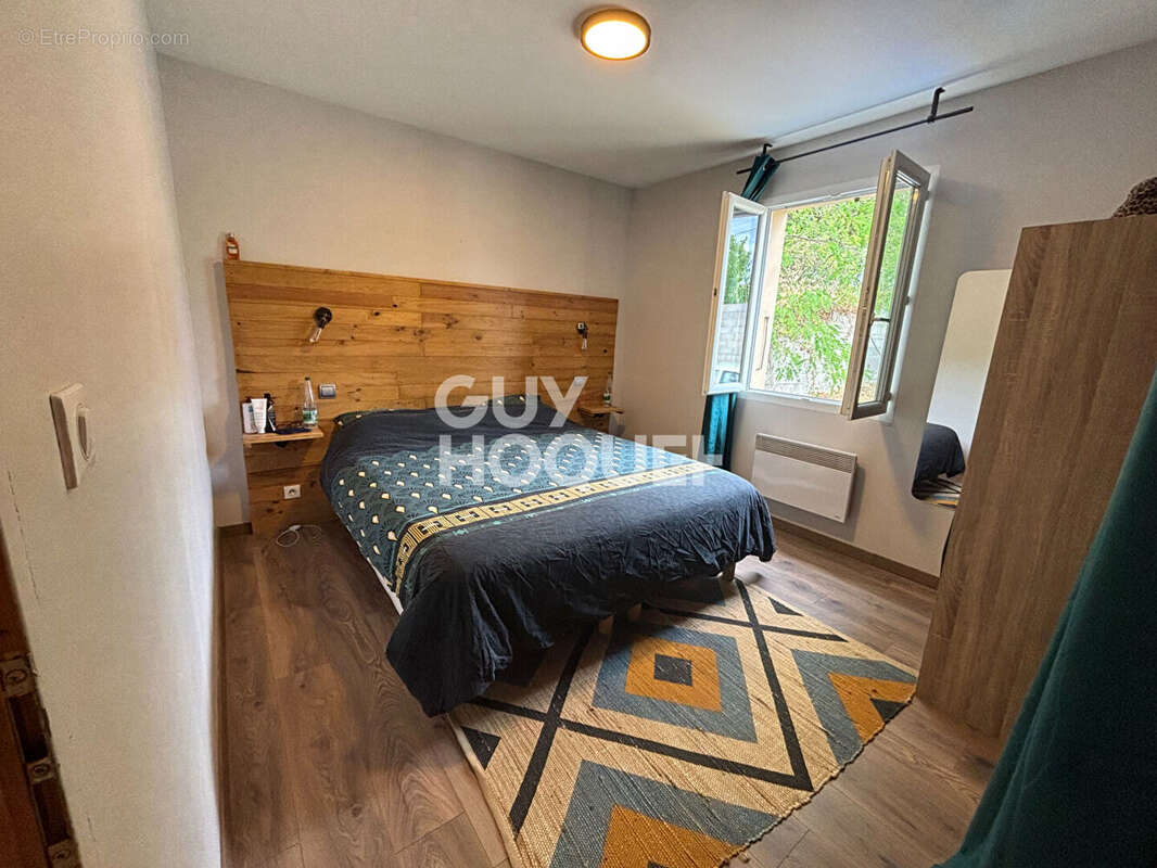 Maison de plain-pied avec dépendance  130 m² habitables sur terrain de 1 416 m²  Aubenas Actuellement louée - photo 7