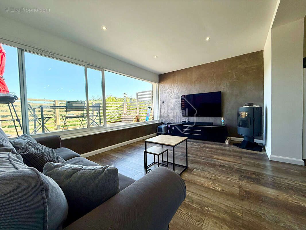 Appartement à LE ROVE