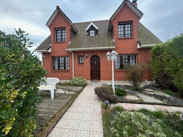 Maison à GRAND-FORT-PHILIPPE