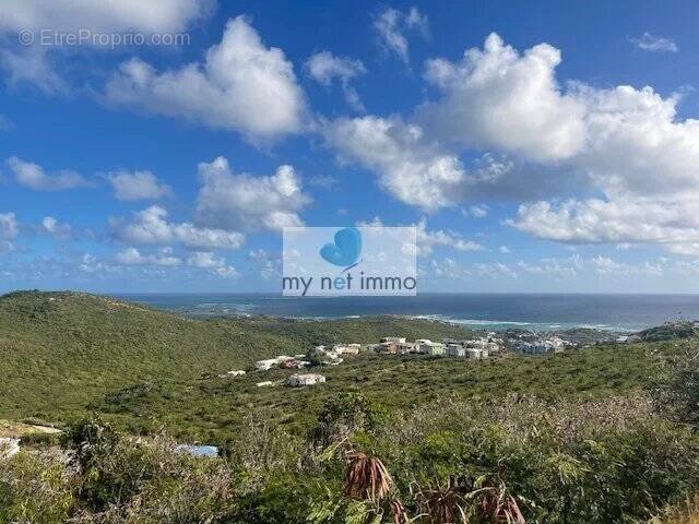 Terrain à SAINT-MARTIN
