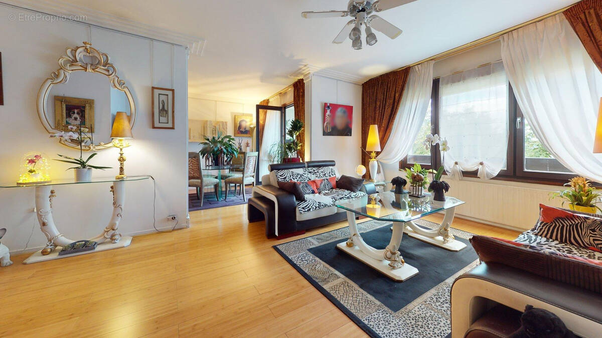 Appartement à BONDY