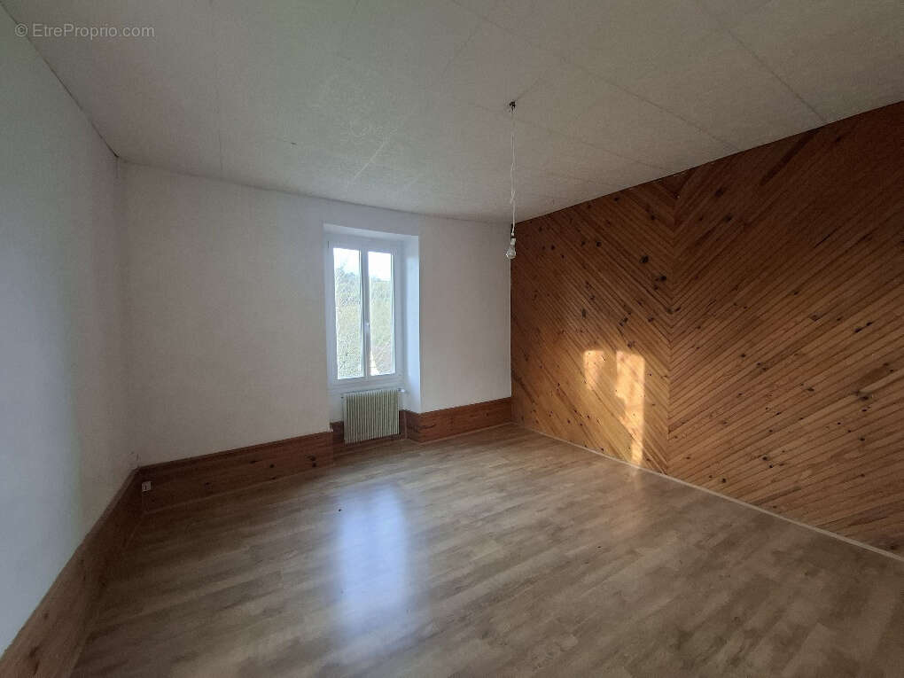 Maison à PLAZAC