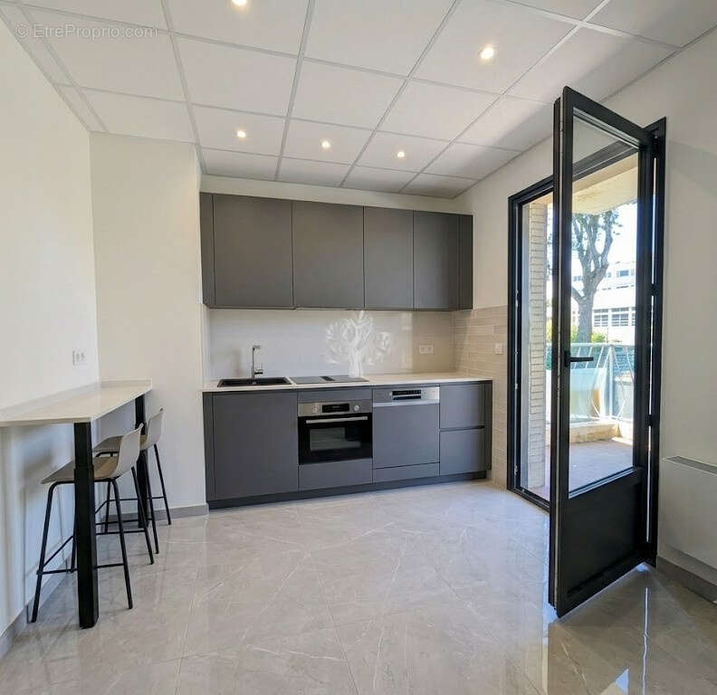 Appartement à SIX-FOURS-LES-PLAGES