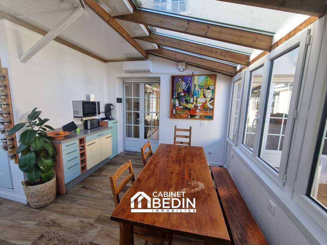 Maison 188 m² à Begles  - photo 3