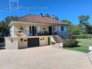 Maison à CHATEAU-L'EVEQUE