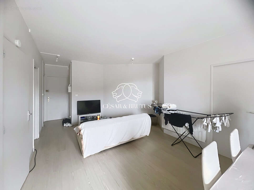Appartement 197 m² à Thizy  - photo 3